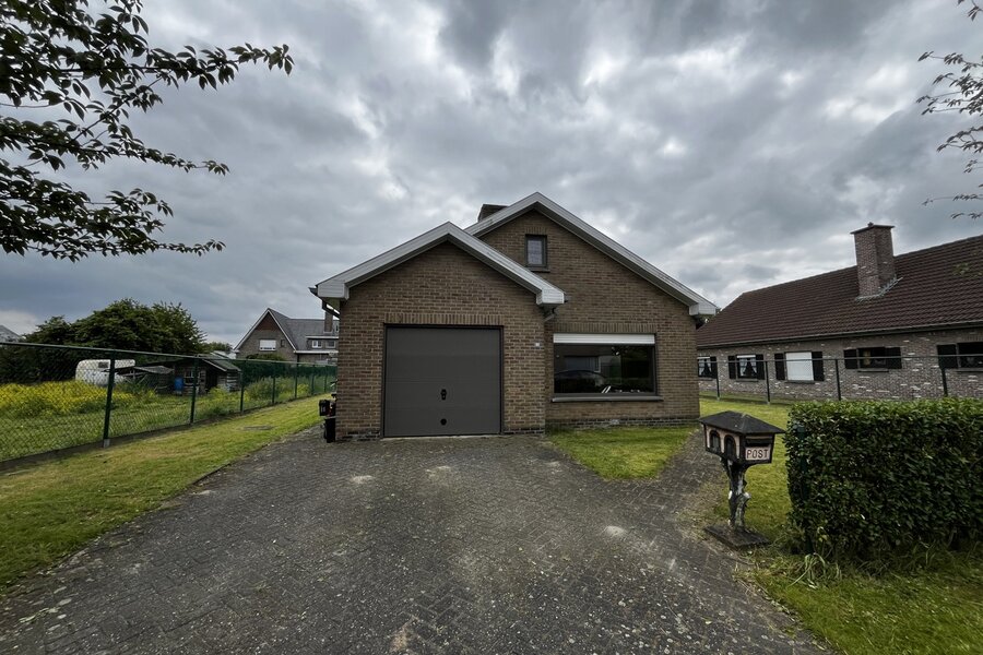 Leuke bungalow in rustige straat te De Pinte