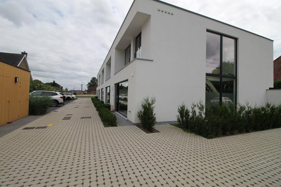 Niewbouwwoning met 3 slaapkamers!