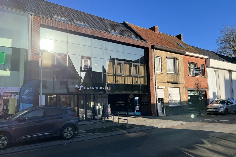 Ruim, energiezuinig appartement in centrum De Pinte!