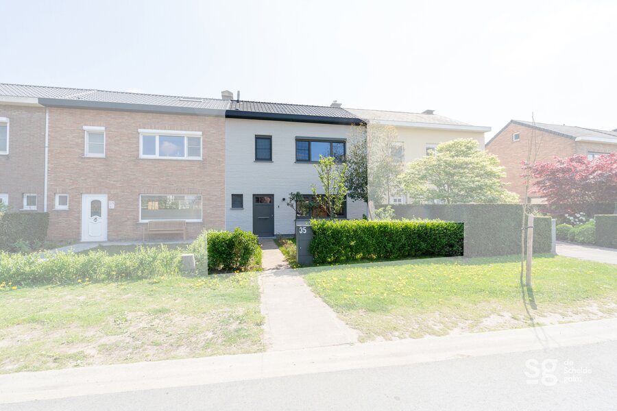 Ideale starterswoning in het hart van De Pinte