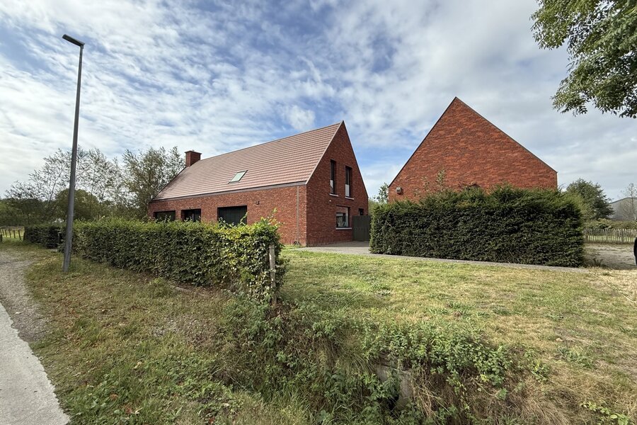 Prachtige nieuwbouwwoning op rustige locatie!