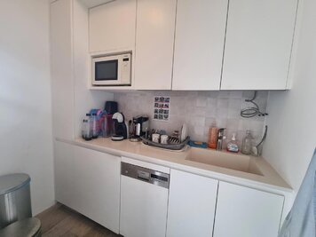 verrassend ruim kantoor op toplocatie - 10