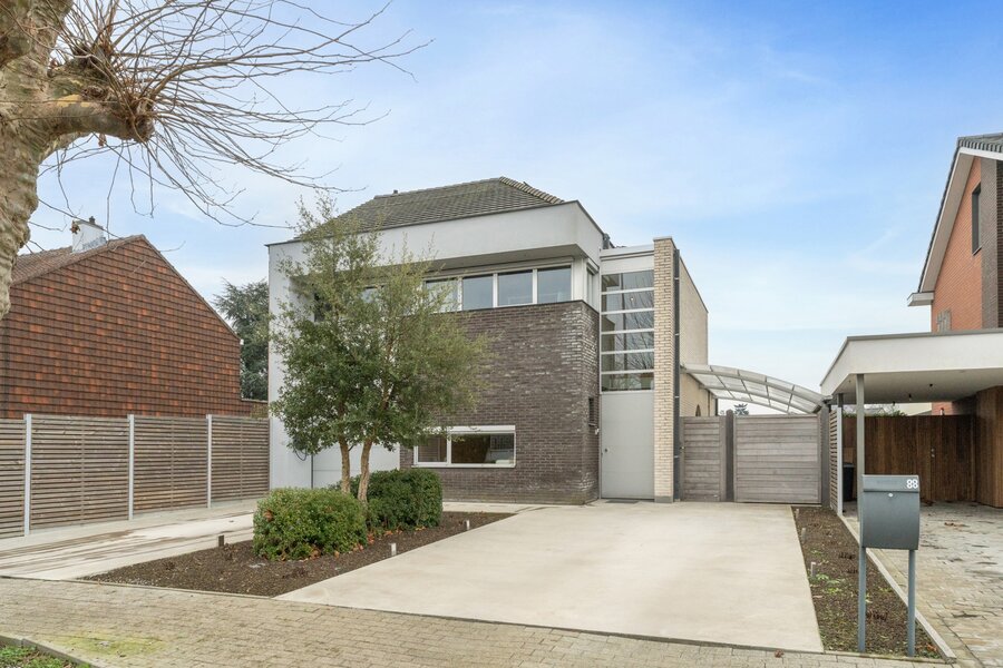 Instapklare gezinswoning op topligging naast Provinciedomein De Gavers