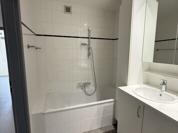 Gelijklvoers 3-slpk appartement met tuintje - 9