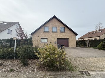 Ruime gezinswoning te huur op toplocatie in De Pinte! - 1