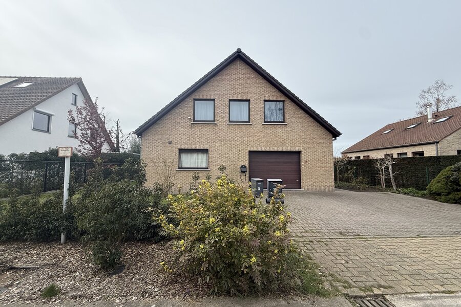 Ruime gezinswoning te huur op toplocatie in De Pinte!