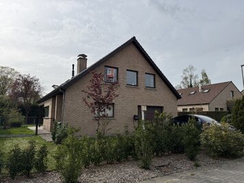 Ruime gezinswoning te huur op toplocatie in De Pinte! - 1