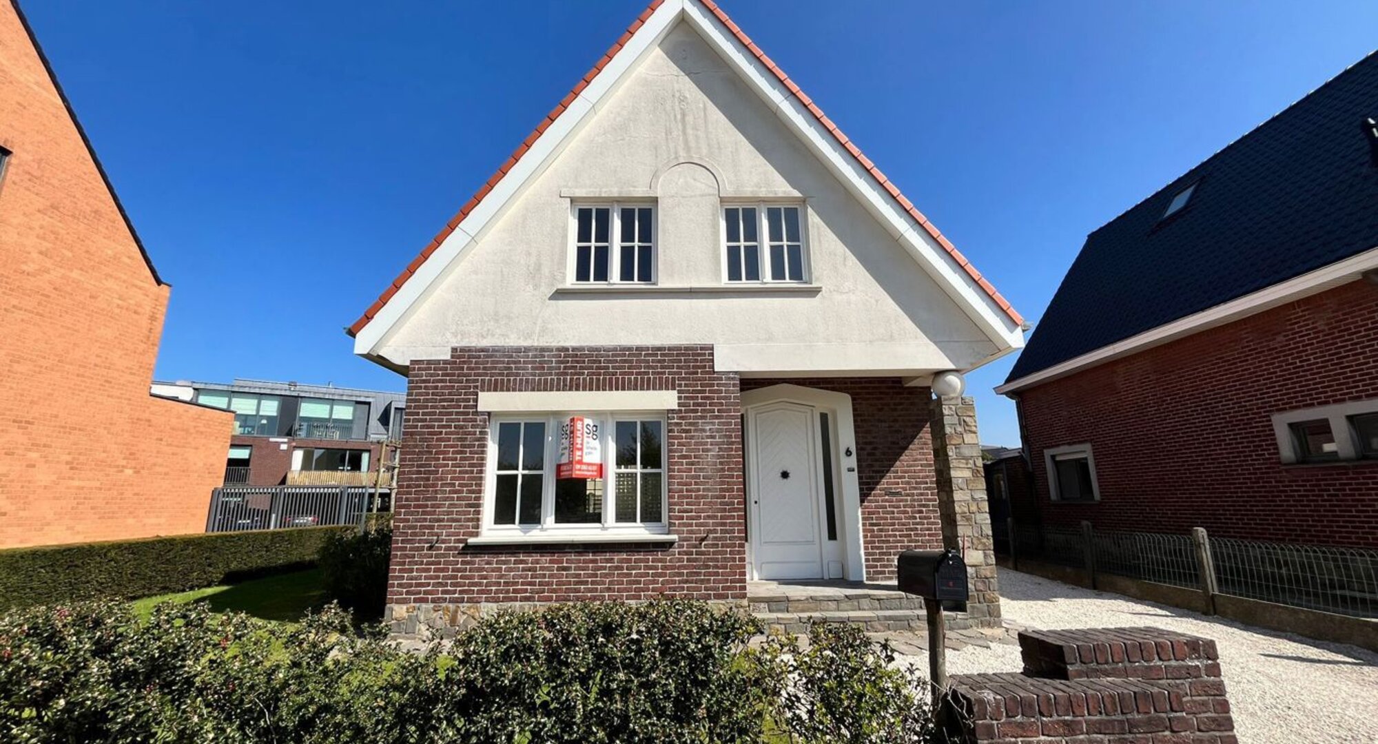 Gerenoveerde woning in het centrum van De Pinte