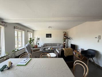 Ruim appartement met 2 slaapkamers in het centrum van De Pinte - 3