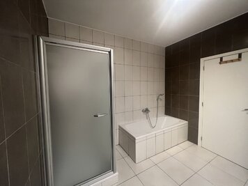 Ruim appartement met 2 slaapkamers in het centrum van De Pinte - 10