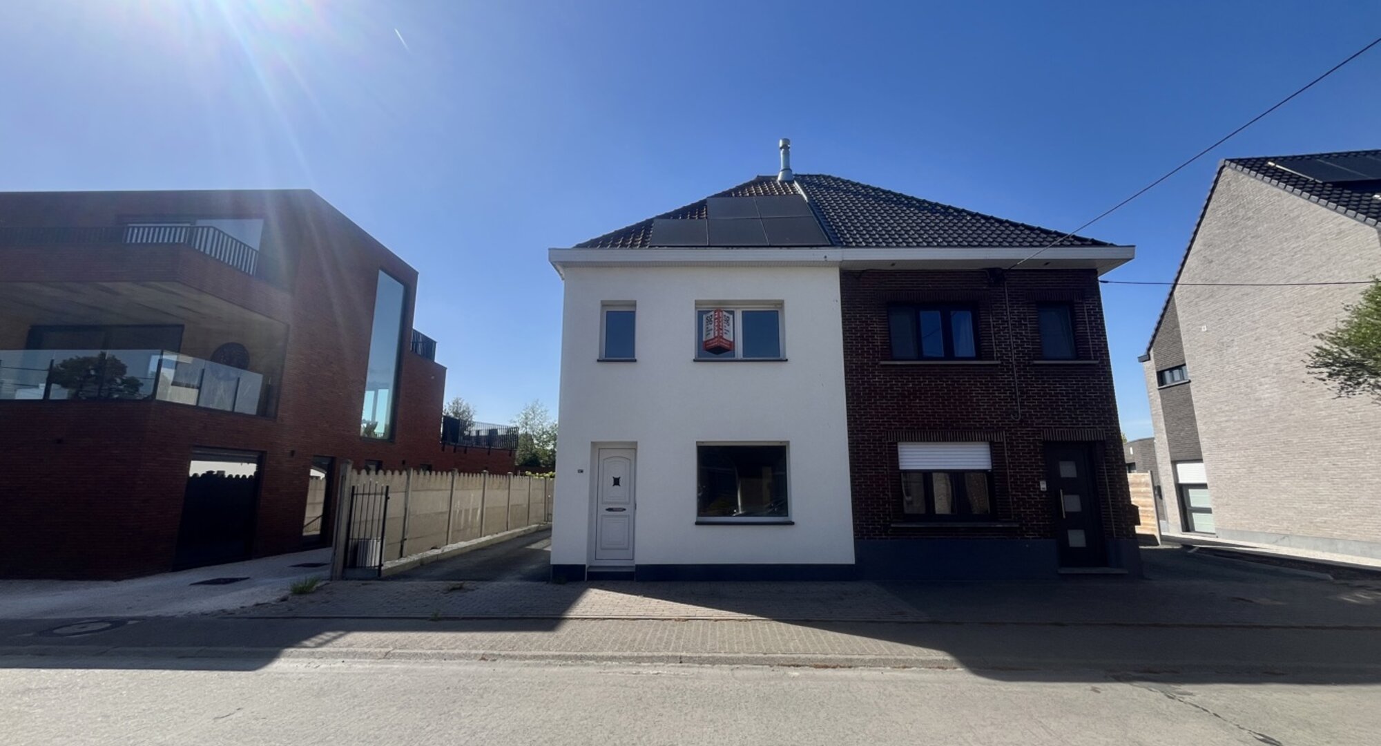 Energetisch vernieuwde halfopen bebouwing in het centrum van Zevergem!