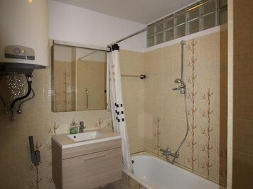 Centraal gelegen 2 slaapkamer appartement - 6