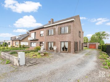 Halfopen bebouwing met diverse mogelijkheden te Nazareth. - 17
