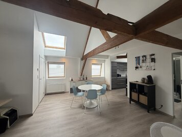Dakappartement aan het station te Zottegem te huur! - 2
