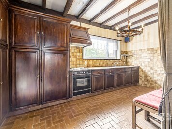 Verrassend ruime woning met multifunctioneel atelier - 7