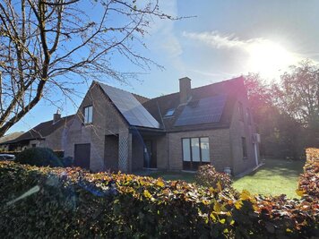 Ruime villa op rustige locatie - 1