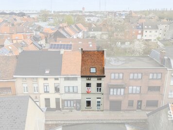 Te renoveren woning met leuk tuintje - 1