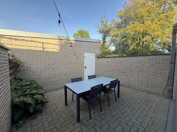 Gelijkvloers appartement in een kleine residentie te Nazareth. - 9
