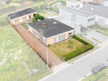 Te renoveren bungalow met aparte werkplaats/magazijn - 2